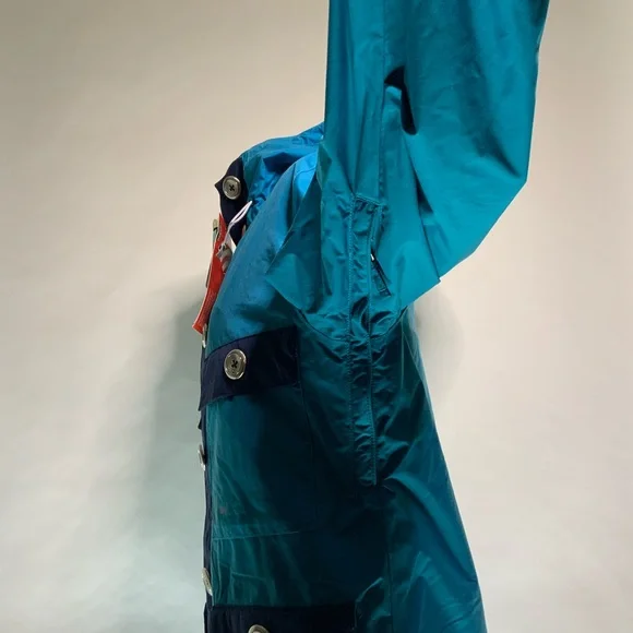 Nike Snowboarding Shell (NWT) - Picture 5 of 12